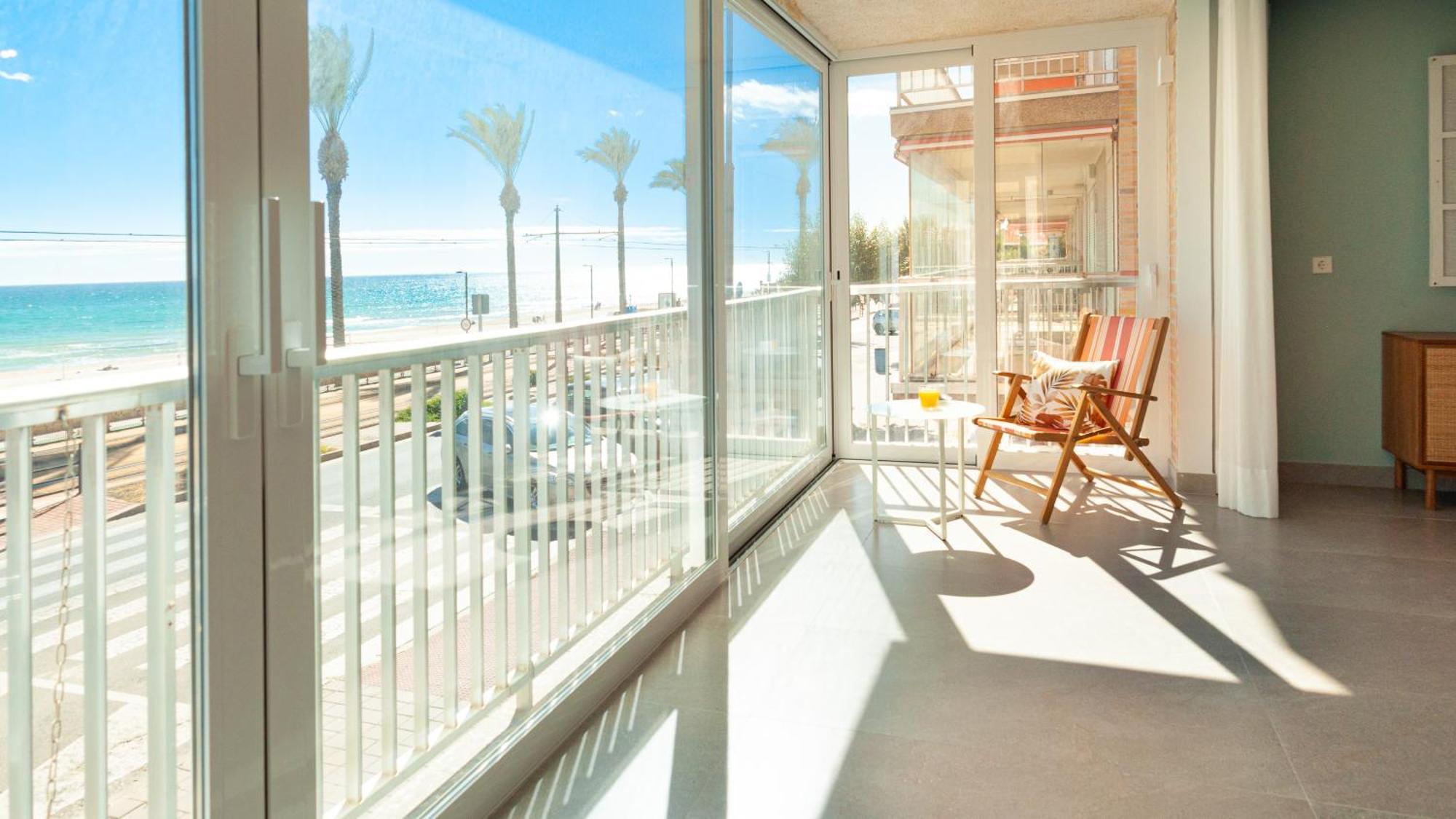 Sohosuites Campello Beach El Campello Bagian luar foto
